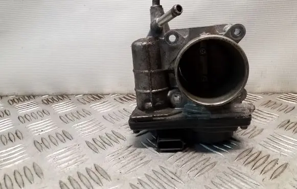 Nissan Juke I F15 Throttle valve SERA52601