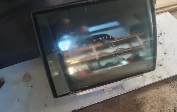 Mercedes-Benz S W140 Rear door window glass
