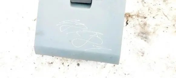Glove box