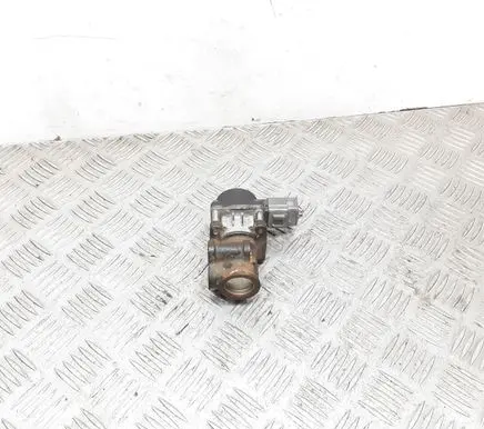 Mazda 323 EGR valve