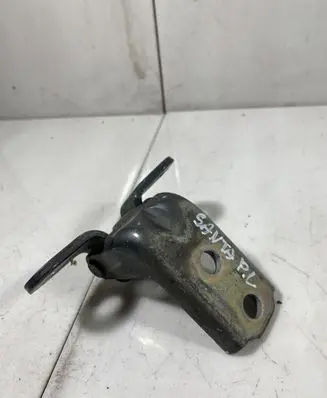 Hyundai Santa Fe Front door upper hinge