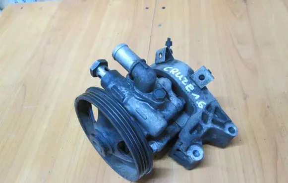 Chevrolet Cruze Power steering pump