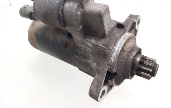 Volkswagen Touran I Starter motor