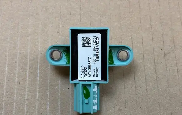 Audi A5 8T 8F Airbag deployment crash/impact sensor 8K0955557C