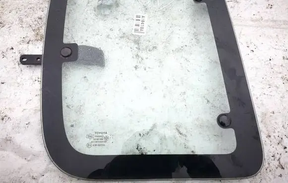Toyota Hilux (AN10, AN20, AN30) Rear side window as2