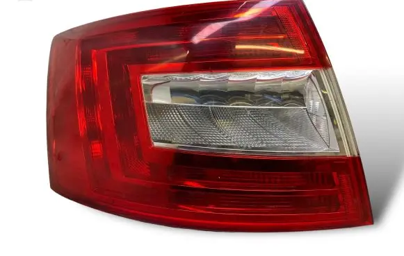 Skoda Octavia Mk3 (5E) Rear/tail lights A048519