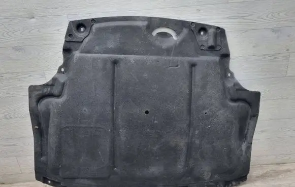 Ford Fiesta Engine splash shield/under tray R4ZQA