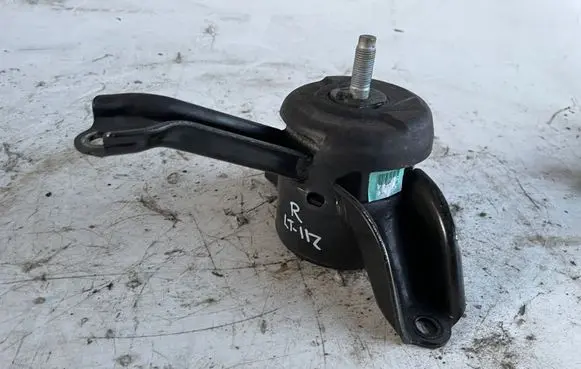 KIA Rio Engine mount bracket 21810H8210