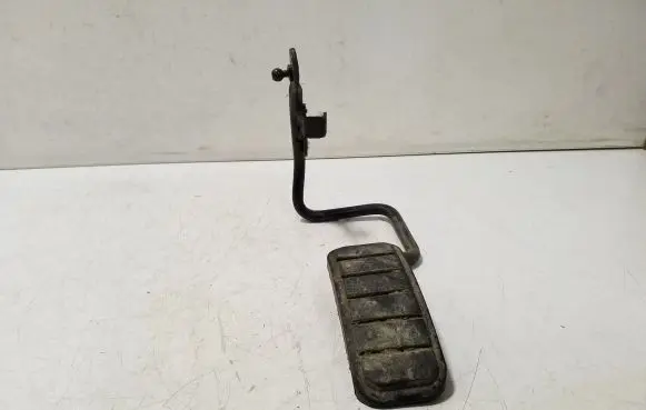 Renault Megane I Accelerator throttle pedal 632139B