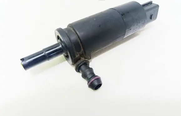 BMW 7 E65 E66 Headlight washer pump 8377613