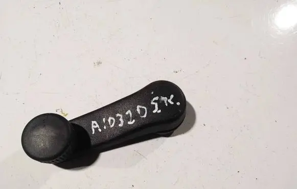 Volkswagen Golf IV Front door window winding handle 1h0837581d