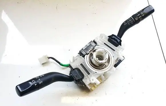 Wiper turn signal indicator stalk/switch