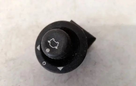 Ford Mondeo MK I Wing mirror switch 93BG17B676BA