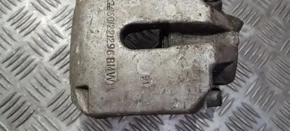 BMW 5 E39 Front brake caliper