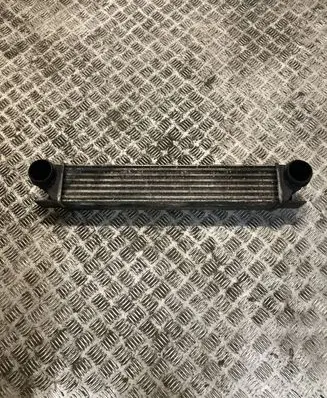 BMW 5 E39 Intercooler radiator 17512247359 2247359