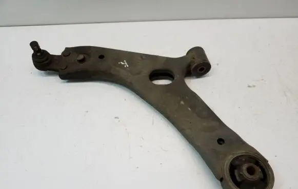 Hyundai ix35 Front lower control arm/wishbone