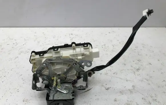 Honda ZR-V Tailgate/trunk/boot lock/catch/latch MC05AC N1861110