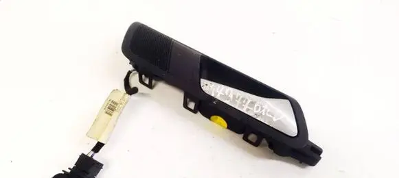 Volkswagen PASSAT B6 Rear door interior handle 3C4839114
