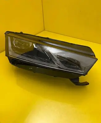 Skoda Octavia Mk4 Headlight/headlamp 5E4941016B
