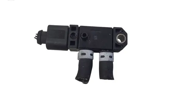 Audi A3 S3 8V Exhaust gas pressure sensor 04L906051