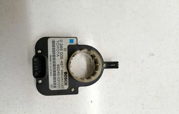 Toyota Avensis T250 Steering angle sensor 0265005487 686280120 8924502020