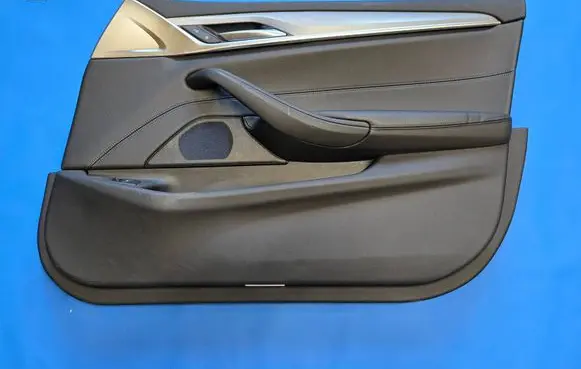 BMW 5 G30 G31 G38 Front door card panel trim