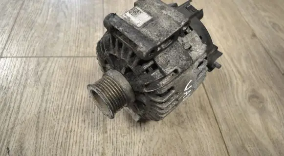 Mercedes-Benz GLK (X204) Generator/alternator LRA03307
