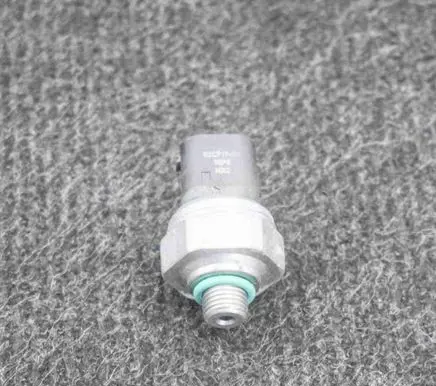 BMW 3 F30 F35 F31 Air conditioning (A/C) pressure sensor 9323658