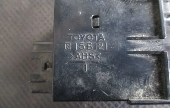 Toyota RAV 4 (XA20) AUX in-socket connector 