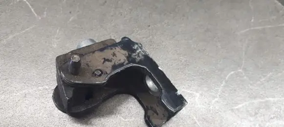 Peugeot 206+ Rear door upper hinge es71