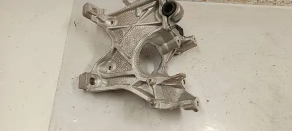 Audi A4 S4 B9 8W Engine mounting bracket 8w0399296e