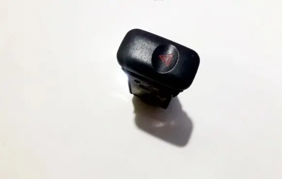 KIA Carnival Hazard light switch