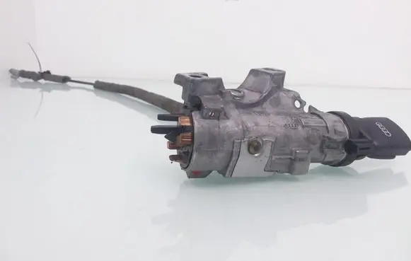 Audi A6 S6 C5 4B Ignition lock 4B0905851F
