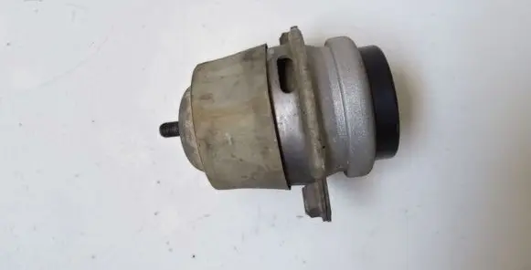 Porsche Cayenne (9PA) Engine mount bracket 94837504901