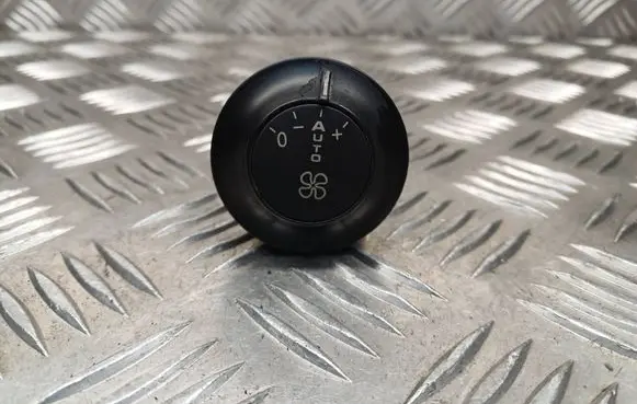 Interior fan control switch