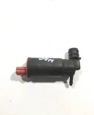 Land Rover Discovery Windscreen/windshield washer pump