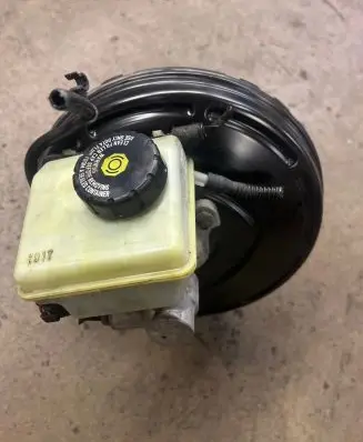 Opel Astra H Brake booster 13216086
