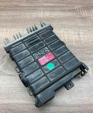 Volkswagen PASSAT B3 Engine control unit/module ECU 0261200222 893907404A