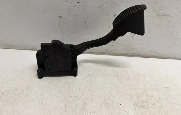 Ford Ka Accelerator throttle pedal 51893926