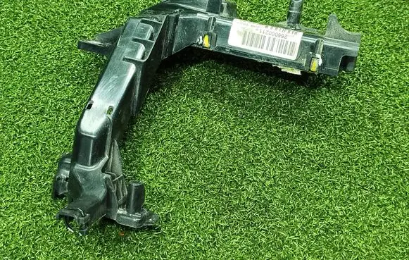 Citroen C4 Cactus Other engine bay part 9821963580