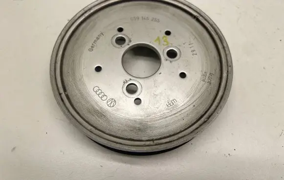 Audi A6 S6 C5 4B Power steering pump pulley 059145255