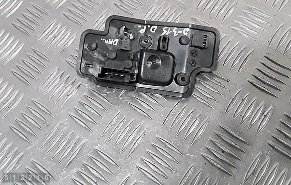 Tail light bulb cover holder