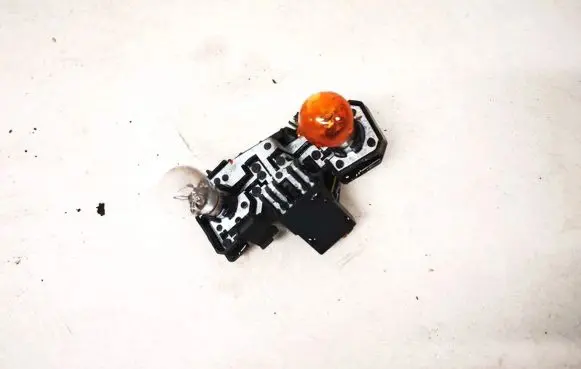 Opel Omega B2 Tail light bulb cover holder gm5055