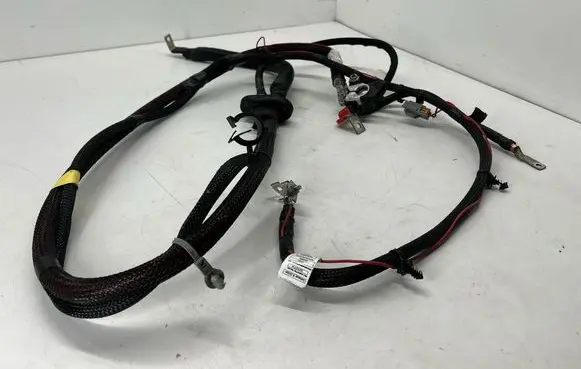 Jeep Grand Cherokee Positive cable (battery) 68322414AA P68322414AA 625518101