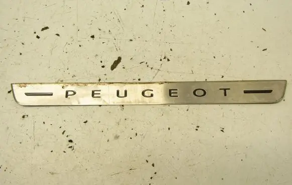 Peugeot 2008 II Fender trim (molding) 98326989RW