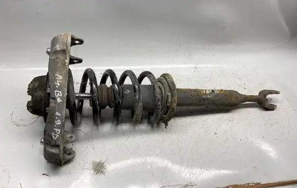 Front shock absorber with coil spring
