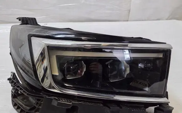 Opel Grandland X Headlight/headlamp 9840302180