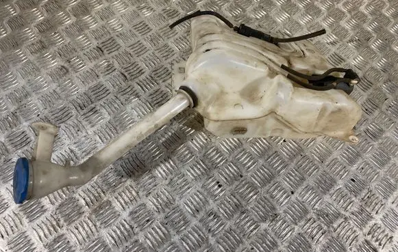 Nissan Qashqai Windshield washer fluid reservoir/tank 28910JD900