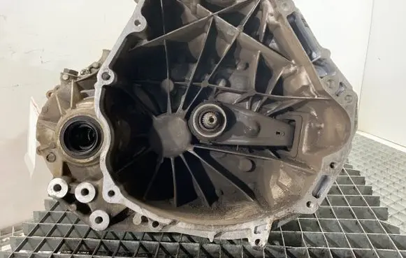 Mazda 3 II Manual 5 speed gearbox LPC6520
