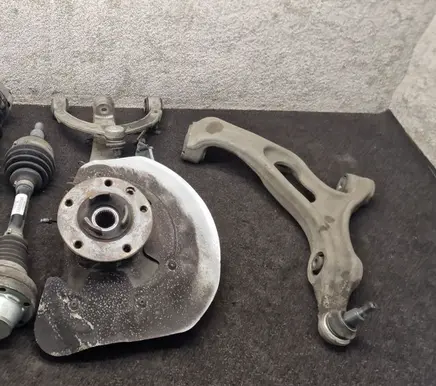 Porsche Cayenne (92A) Front wheel hub spindle knuckle 7P0407271C 7P5407151A 7P0407021